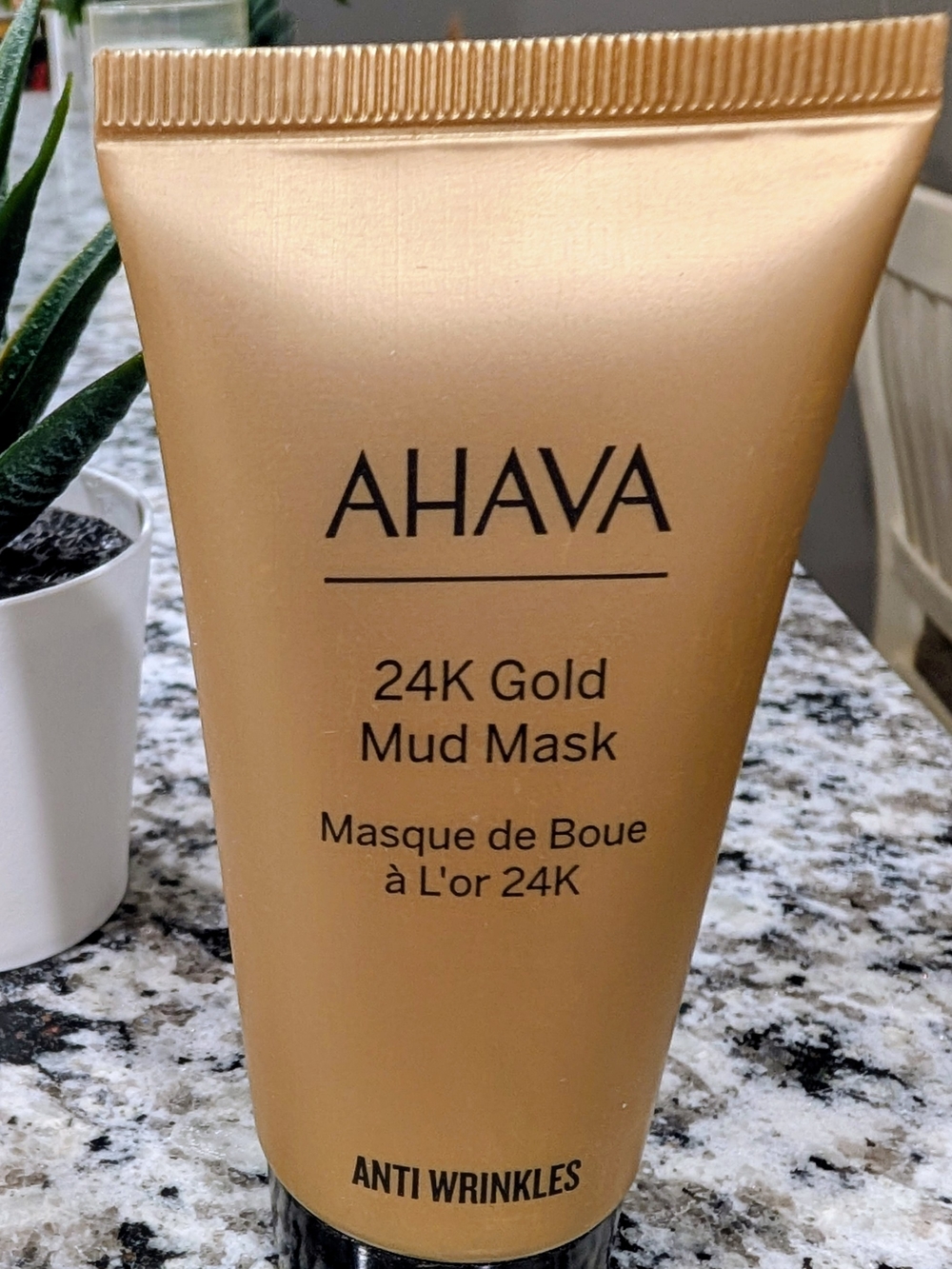 NEW & UNOPENED AHAVA 24K Gold Mud Mask - Metallic Gold Tube 1.7 fl oz